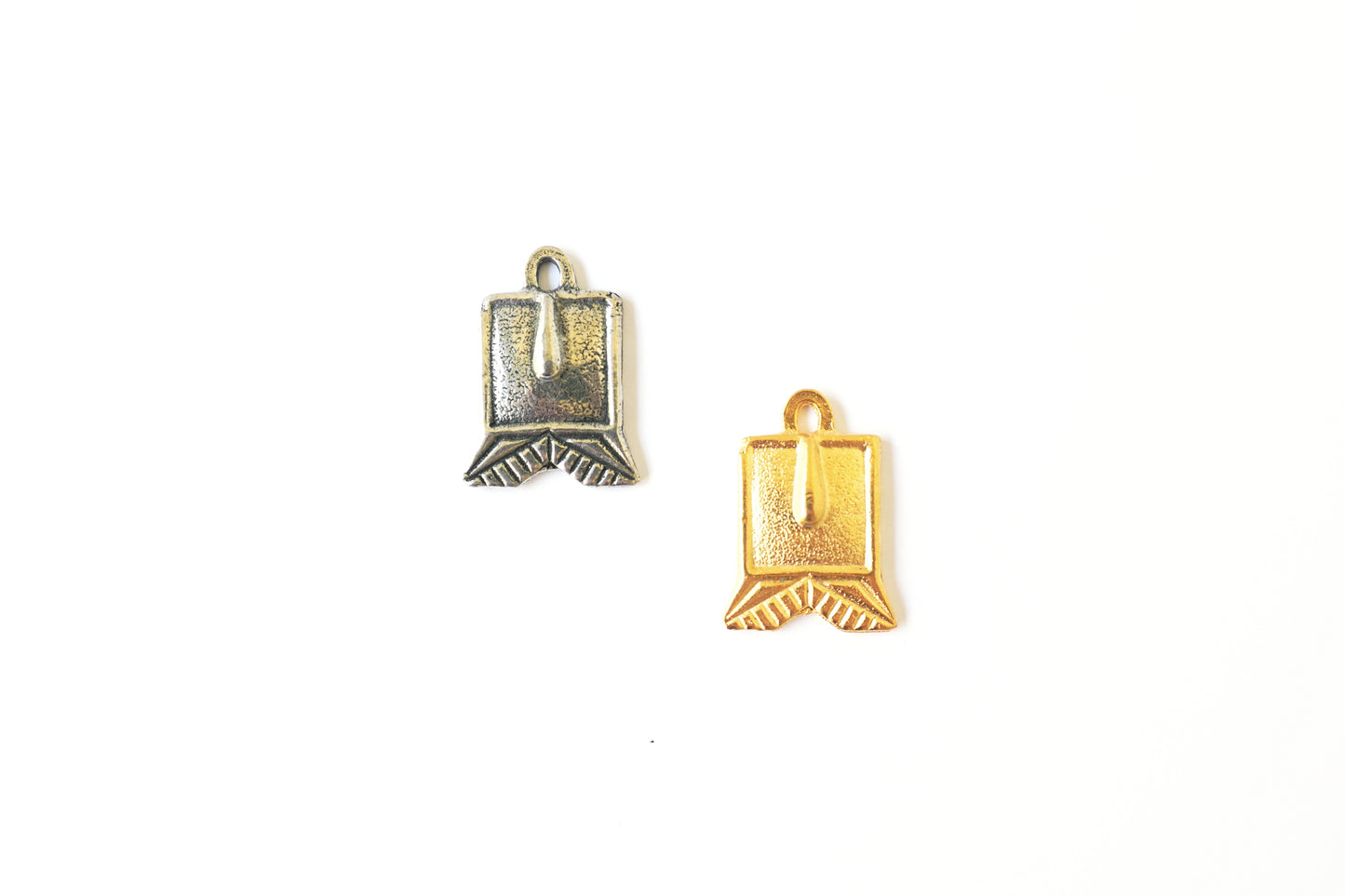 Art Deco Charm in Britannium | Antique Revival Pendant | Vintage Style Jewelry Charm | Geometric Deco Motif | DIY Necklace & Bracelet