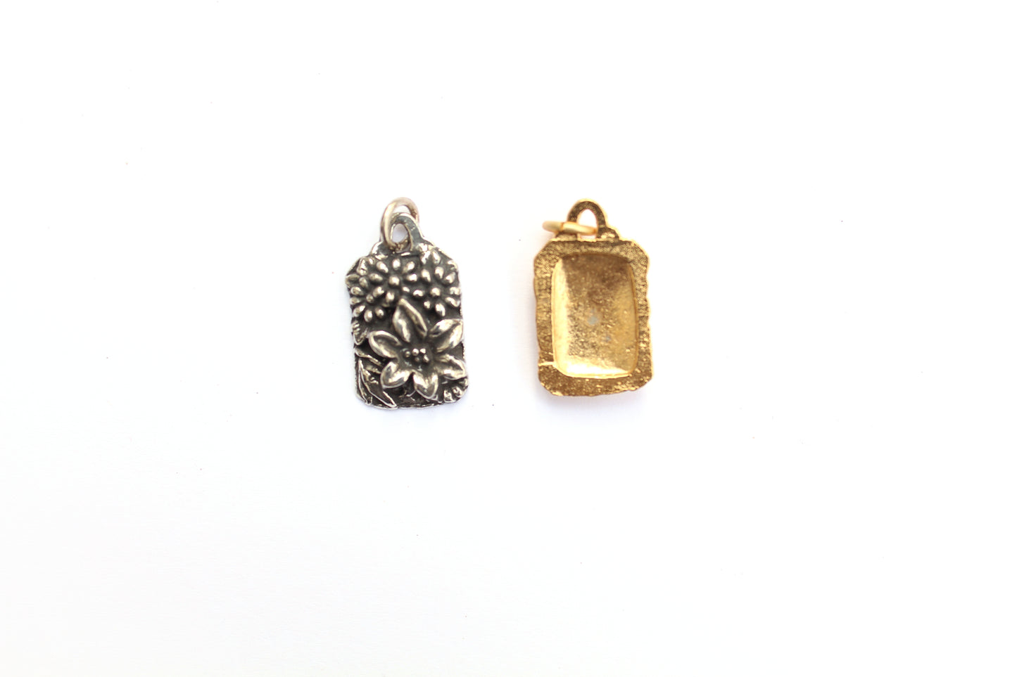 Rectangular Bouquet Charm In Britannium – Nature's Bloom in Timeless Metal
