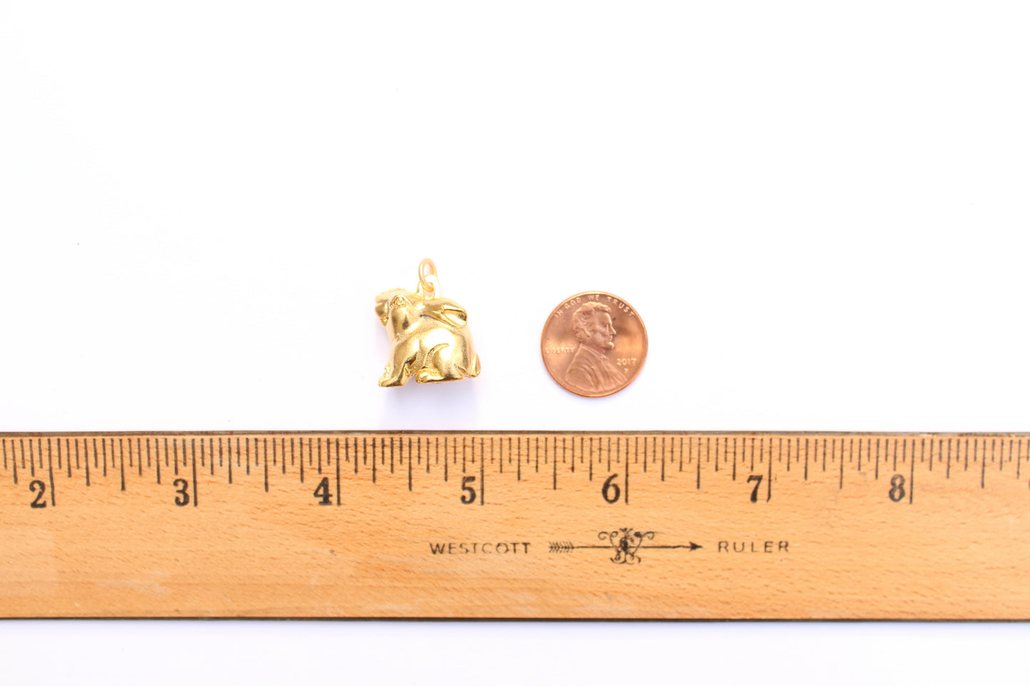 3D Rabbit Charm in Britannium – Timeless Elegance in Antique Replication