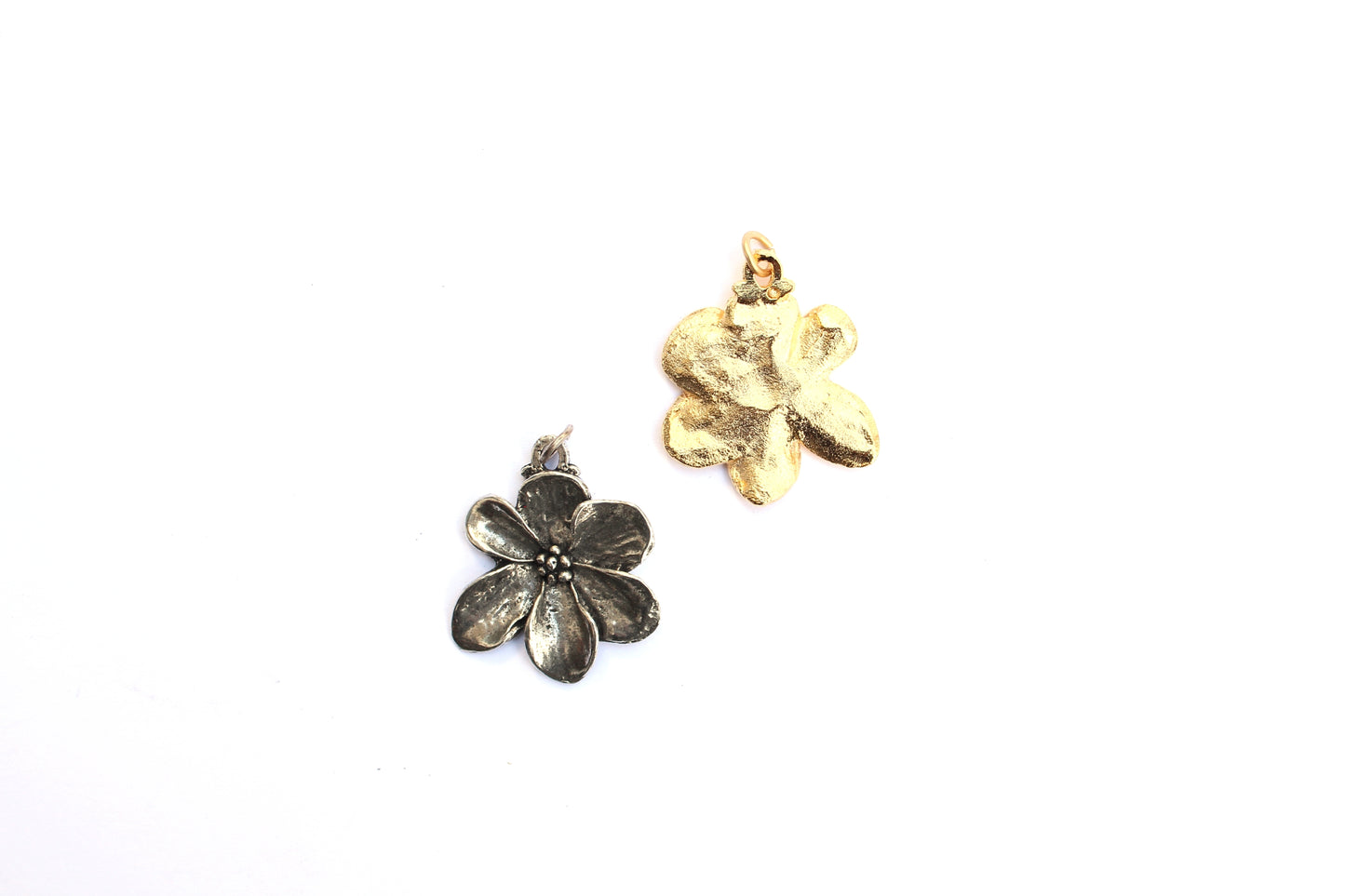 Cosmos Flower Pendant in Britannium – Organic Elegance in Blooms