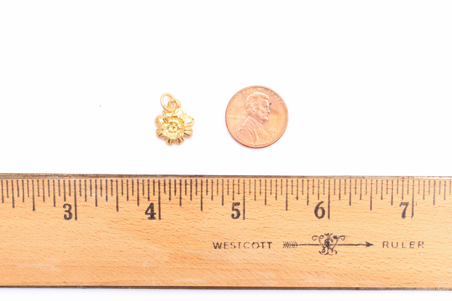 3D Tiny Flower Charm in Britannium – The Mini Collection - Delicate Beauty
