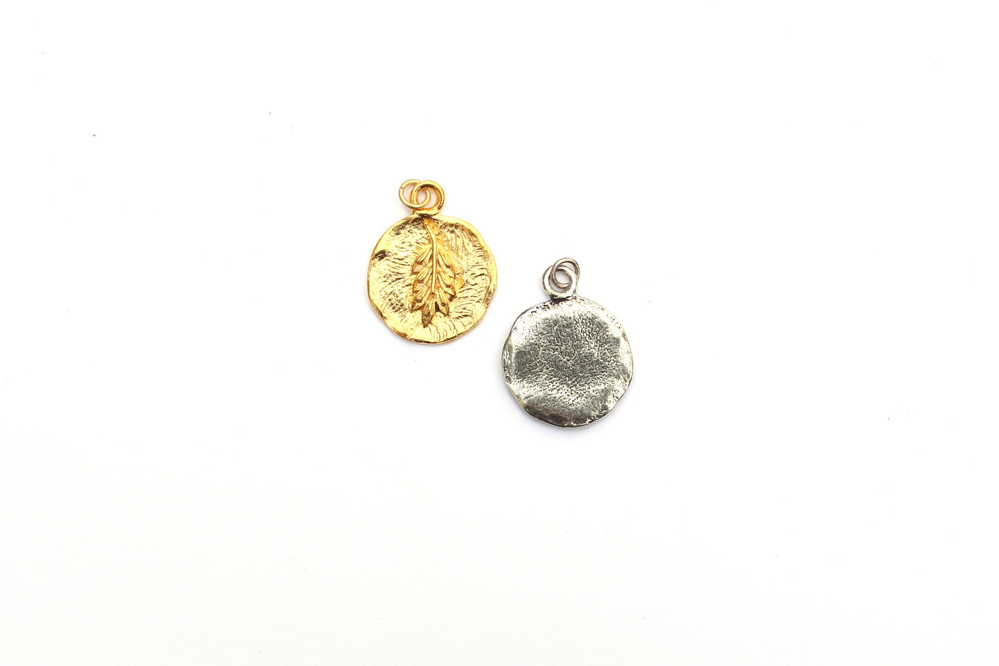 Ornamental Grass Pendant in Britannium – Nature's Whisper in Metal Form