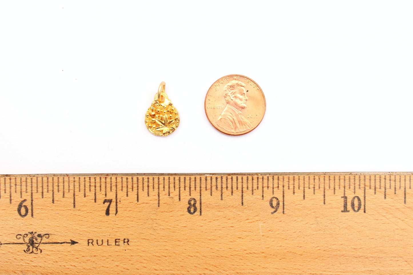 Coin Shaped Bouquet Charm In Britannium - Small – Nature's Bloom in Timeless Metal