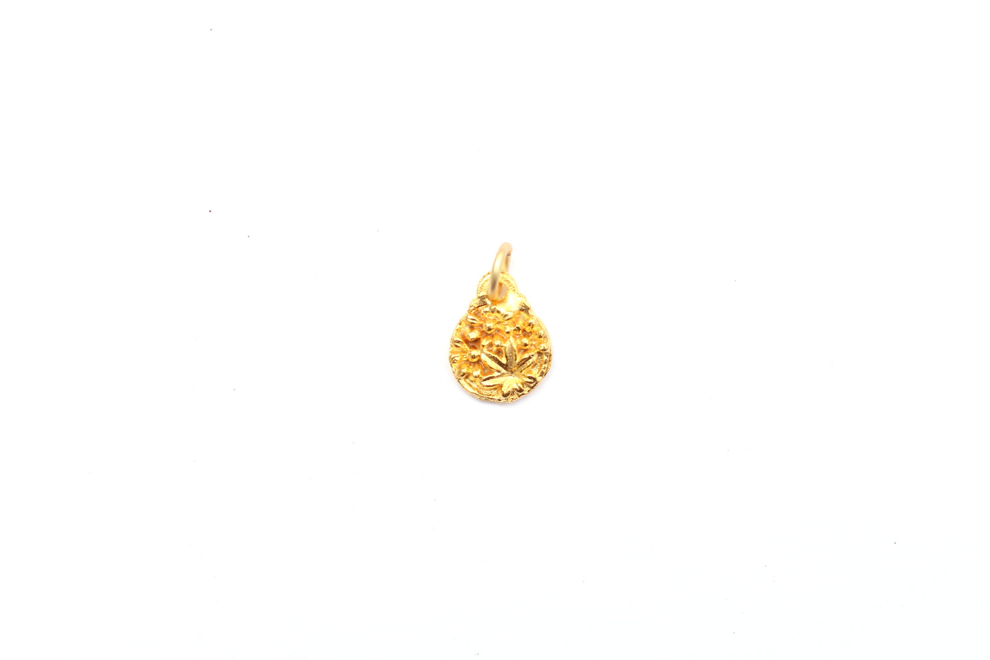 Coin Shaped Bouquet Charm In Britannium - Small – Nature's Bloom in Timeless Metal