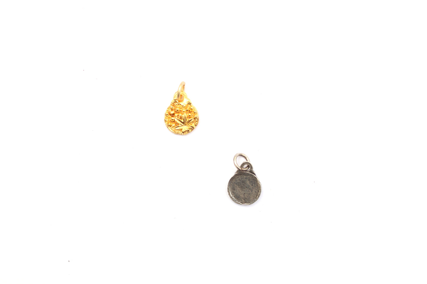 Coin Shaped Bouquet Charm In Britannium - Small – Nature's Bloom in Timeless Metal