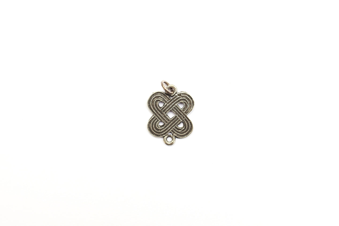 Square Knot Connector in Britannium – Timeless Elegance in Every Link