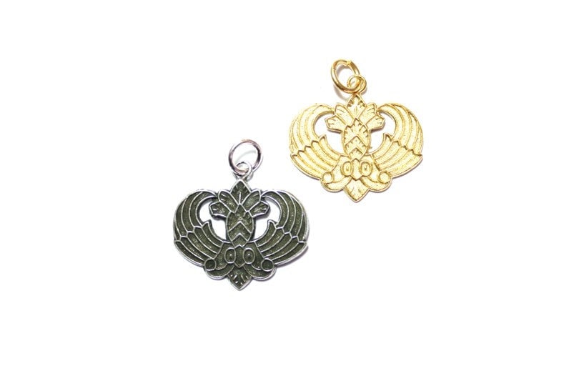 Vintage Gold Charm, Gold Pendant, Jewelry Making, Vintage Charm, Jewelry Finding, Gold Charm, Steampunk, Jewelry Making, Jewelry Design
