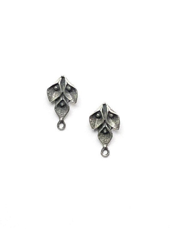Calla Lily Posts, Gold Posts, Garden Earring, Summer Jewelry, Flower Posts, Jewelry Design, Jewelry Making, Lily Earring, Gold Flower