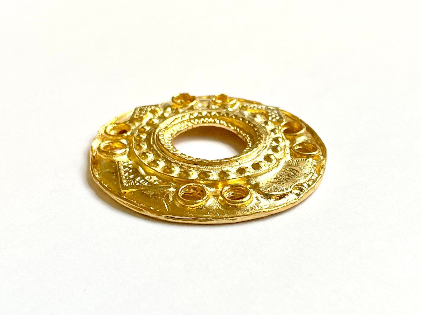 Gold Medallion Pendant, Coin Jewelry, Large Pendant, Gold Pendant, Statement Pendant, Jewelry Making, Disc Pendant, Coin Charm
