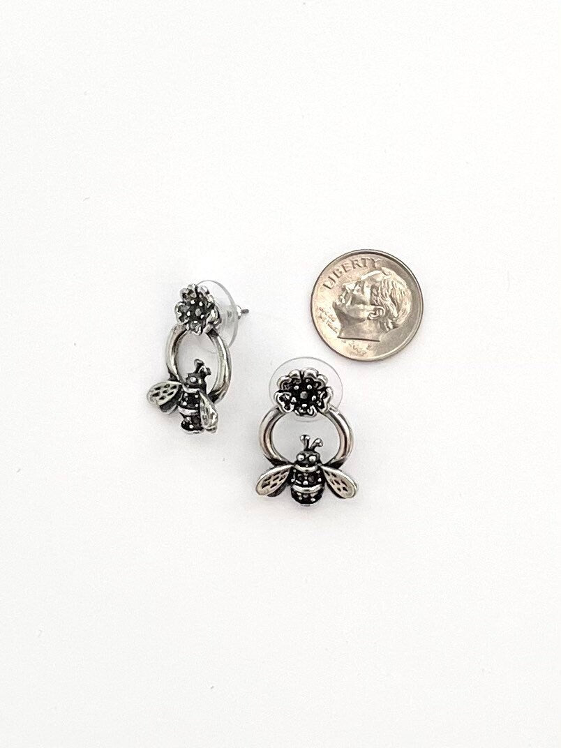 Tiny Bee Hoop Stud Earrings, Small Gold Bee Earrings, Bumble Bee Post, Garden Earrings, Bee Earrings, Queen Bee Jewelry, Tiny Bee Jewelry