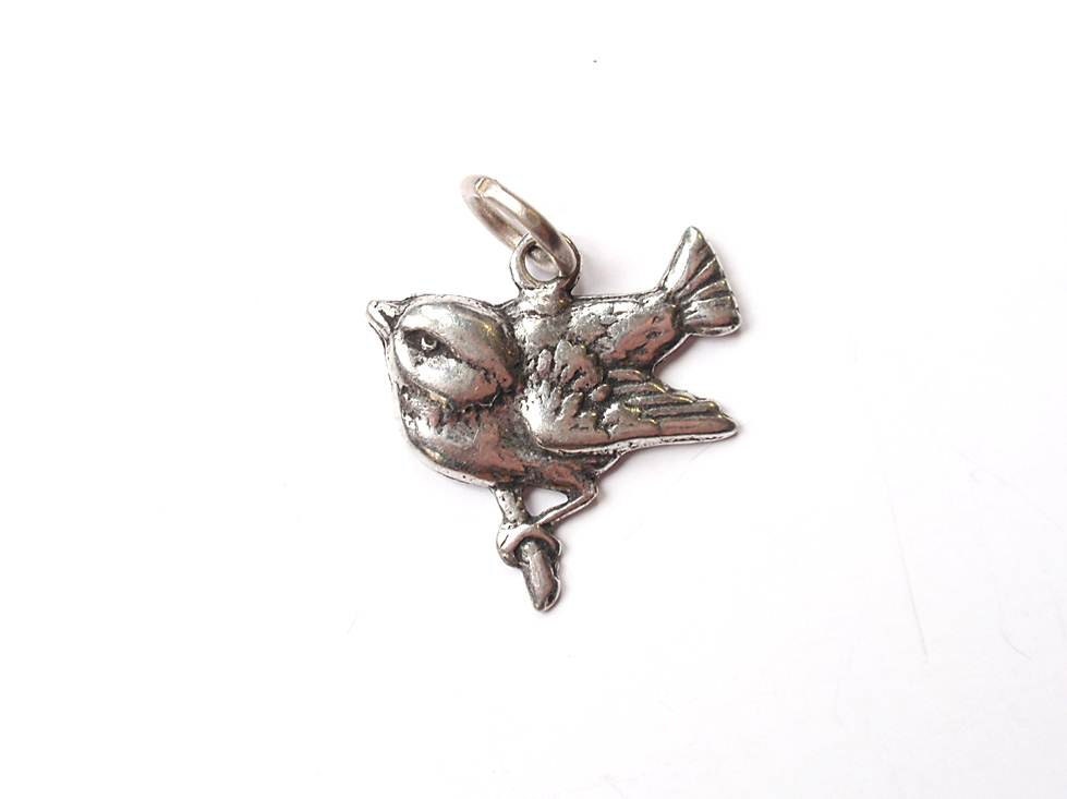 Gold Bird Pendant, Sparrow Charm, Gold Charm, Charm Bracelet, Bird Pendant, Pewter Charm, Bird Charm, Bird Jewelry, Jewelry Making, Charm