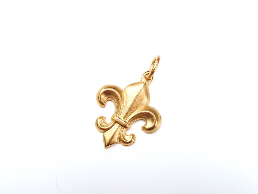 Gold Fleur de Lis Charm, New Orleans Saints Charm, Charm Bracelet, Gold Charm, Antique French Charm, Royal Charm, NOLA Jewelry, Vintage