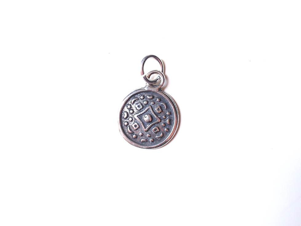 Vintage Gold Button Charm, Vintage Jewelry Supply, Steampunk Jewelry, Steampunk Charm, Button Charm, Gold Button, Jewelry Making, Gold Charm