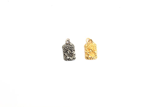 Rectangular Bouquet Charm In Britannium  – Nature's Bloom in Timeless Metal