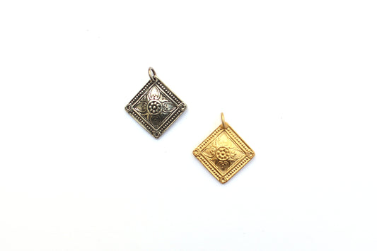 Square Shield Pendant in Britannium– Floral Elegance with Beaded Border