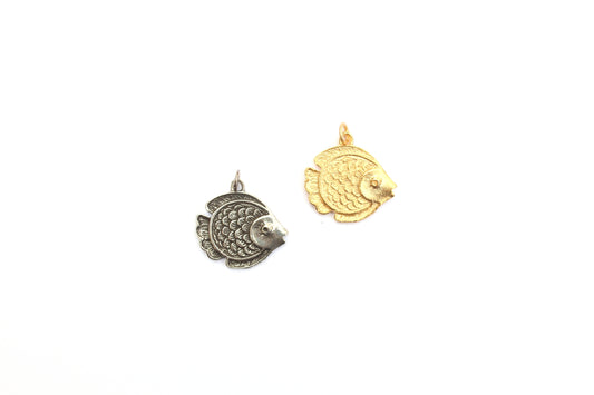 Elaborate Scales Sunfish Pendant in Britannium – Mesmerizing Nautical Elegance