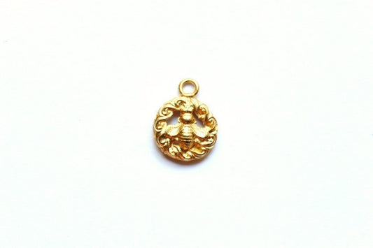 Antique Gold Bee Pendant, Bee Charm, Gold Bee, Bee Charmer, Vintage Button, Britannium, Bee Pendant, Britannium Charm Bumblebee, Bug Charm