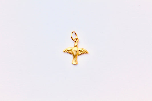 Gold Bird Pendant, Sparrow Charm, Gold Charm, Charm Bracelet, Bird Charm, Pewter Charm, Bird Jewelry, Bird Pendant, Gold Jewelry, Finding