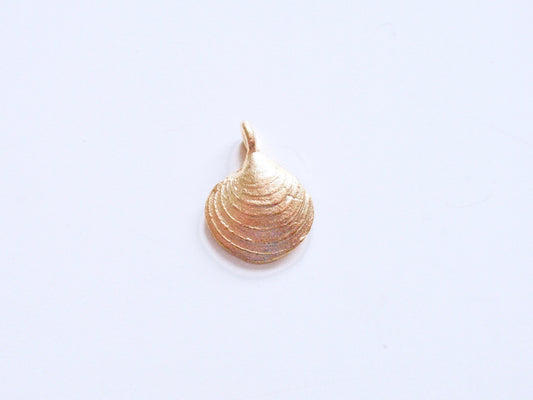 Gold Clam Charm, Seashell Charm, Shell Charm, Gold Charm, Silver Charm, Beach Charm, Beach Jewelry, Summer Jewelry, Ocean Charm, Sea Charm