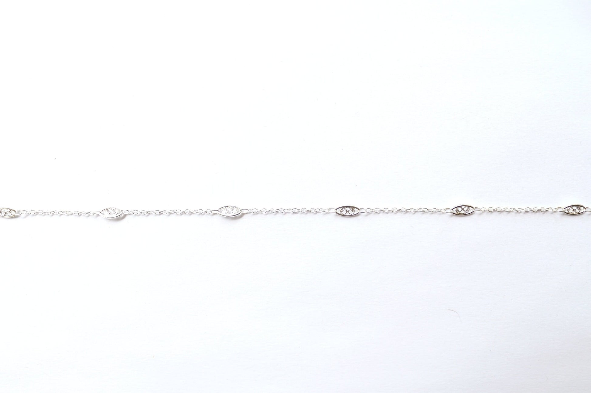 Bulk Link Chain, Jewelry Making Link Chain, Wholesale Chain, Bulk Chain, Fine Filigree Chain, Sectioned Chain, Brass Chain, Gold