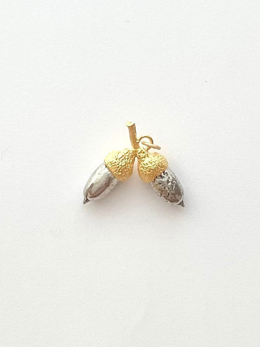 Acorn Pendant, Acorn Necklace, Fall Charm, Silver Charm, Charm Bracelet, Jewelry Making, Pewter Charm, Nature Charm, Garden Jewelry