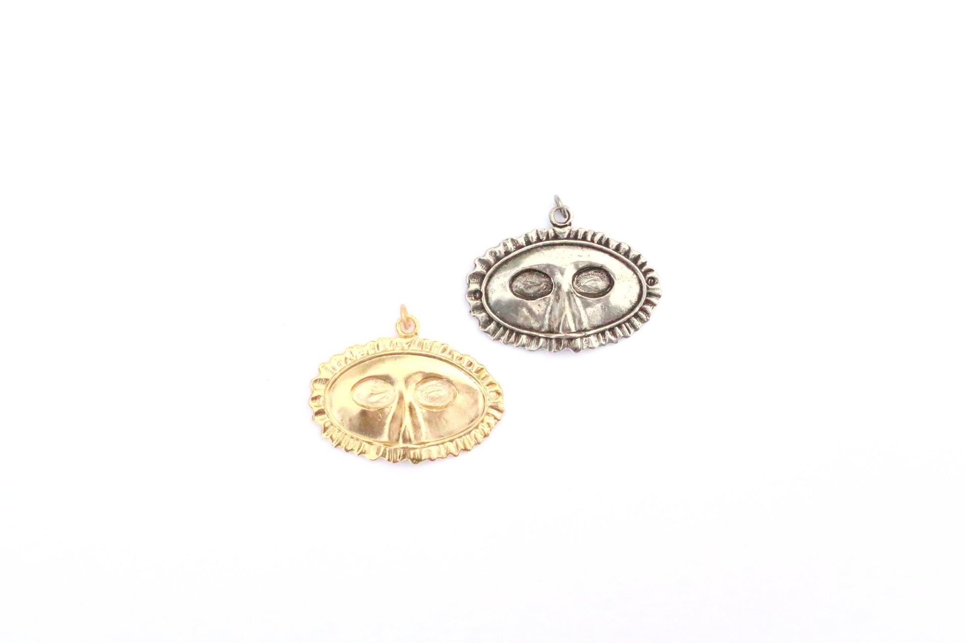 Gold Masquerade Pedant, Phantom of the Opera Mask Charm, Theatre Mask Pendant, Zorro Mask, Mask Pendant, Halloween Mask, Gold Face Necklace